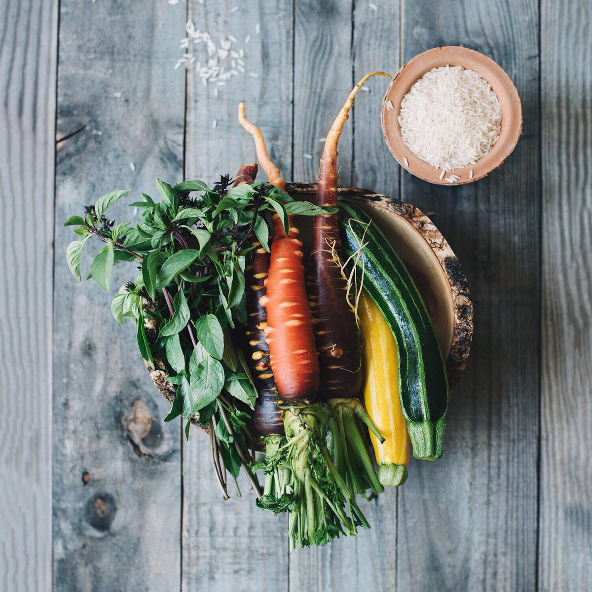 I can't get over how gorgeous this fresh, #organic #produce looks @grownyc 🌿 #greenmarket