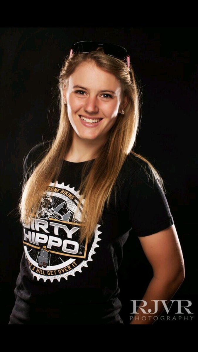 Thank you <a href="/_DirtyHippo/">Dirty Hippo Clothing</a> for making us @TeamBestmed_asg ladies looking good.