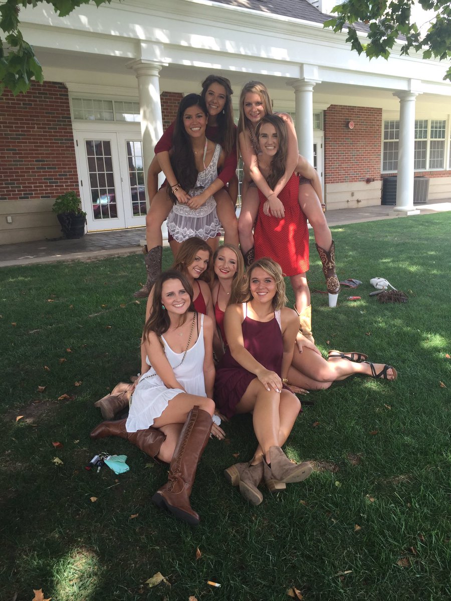 merarch14's tweet photo. 3 MORE DAYS UNTIL IM BACK WITH MY FAVORITE PEOPLE!!! #OUAXO https://t.co/CTCQF7oTcn