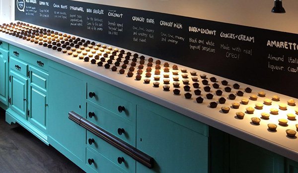 NewOpeningsAMS's tweet photo. This is for #Brazil loving sweet cheeks! The first #brigadeiro shop in Amsterdam: #SweetBob https://t.co/373fuUR1mQ https://t.co/gjBIfn8dMk