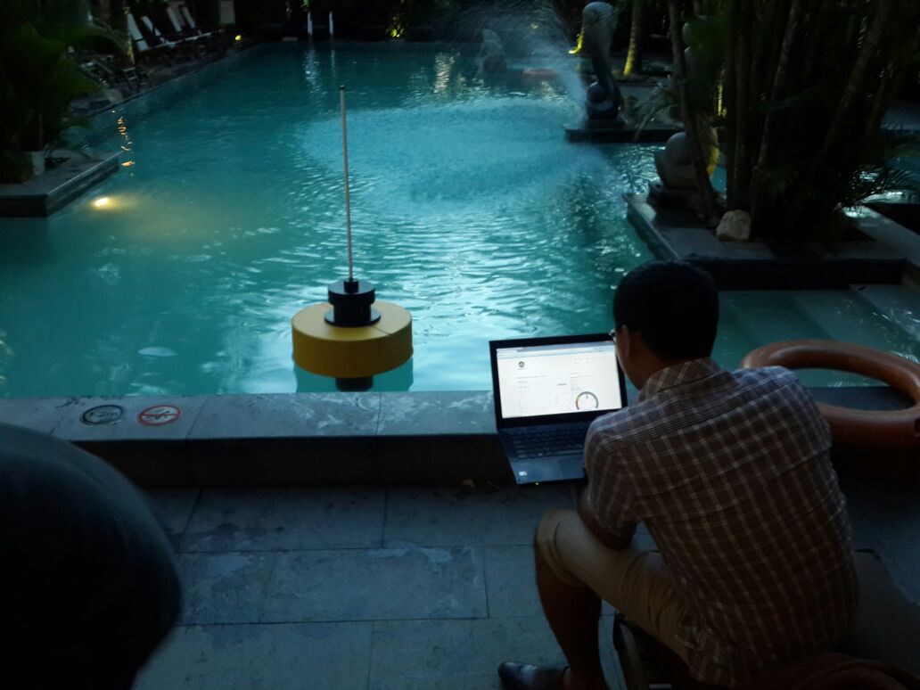 wave_droid's tweet image. #WaveDroid getting prepped for deployment in #HoiAn @VPdeltaNL! A new step in tackling #CuaDai beach erosion