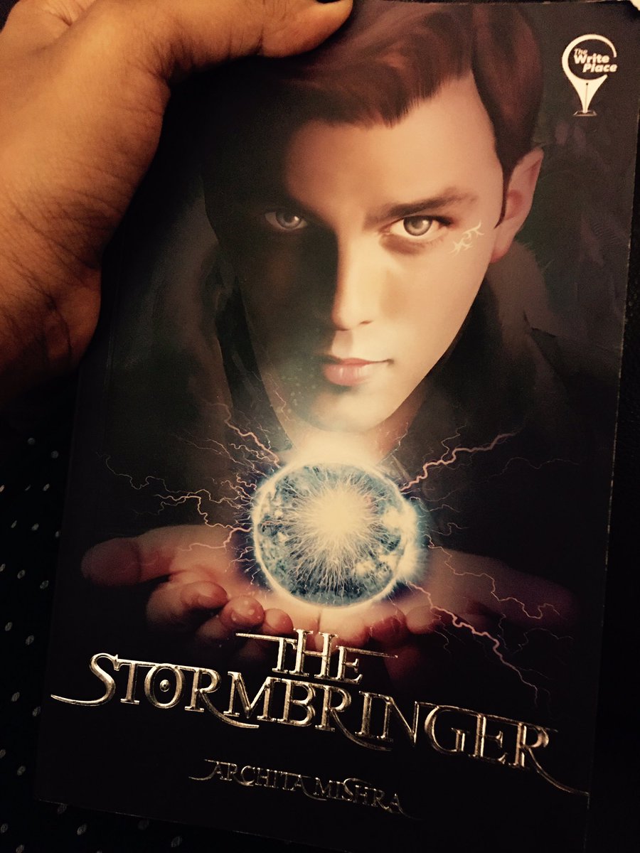 authorarch tweet picture