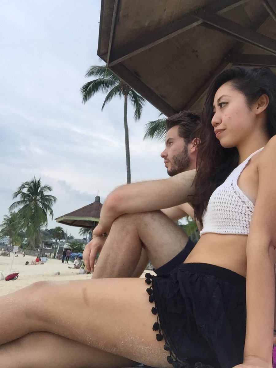 BeALittleWild's tweet photo. SUNDAY BEACH DAYYY #santai https://t.co/yUqx6iyYzL