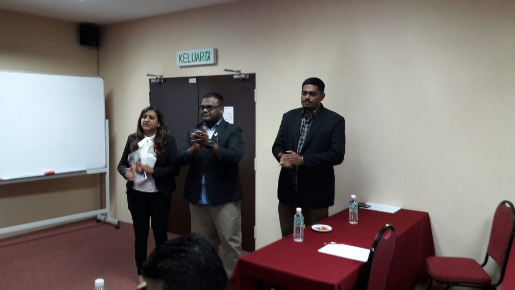 Uganesh01's tweet photo. Conducted Msian Youth MP wrkshp to KBBT candidates from all states at Malacca.@Khairykj @DatukSaravanan @KMuraliNath https://t.co/g6puv1dbPp