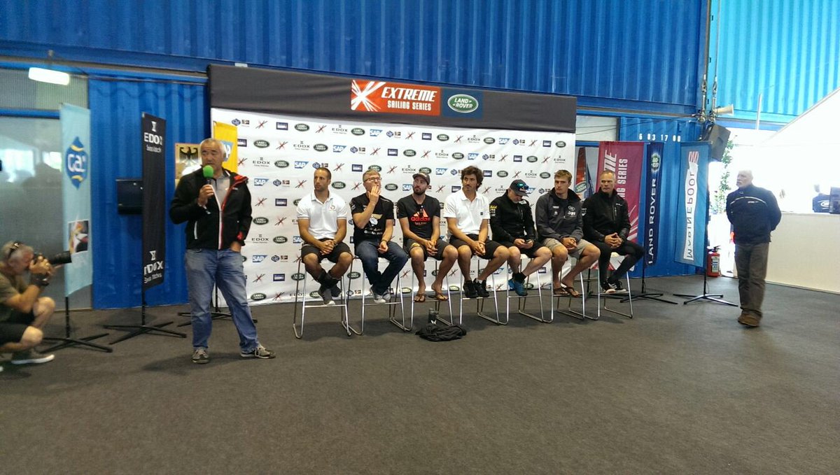 Larson at skippers briefing: "We tried to lock <a href="/Alinghi/">Alinghi</a> in yesterday but they did a great job &amp; the results show it"