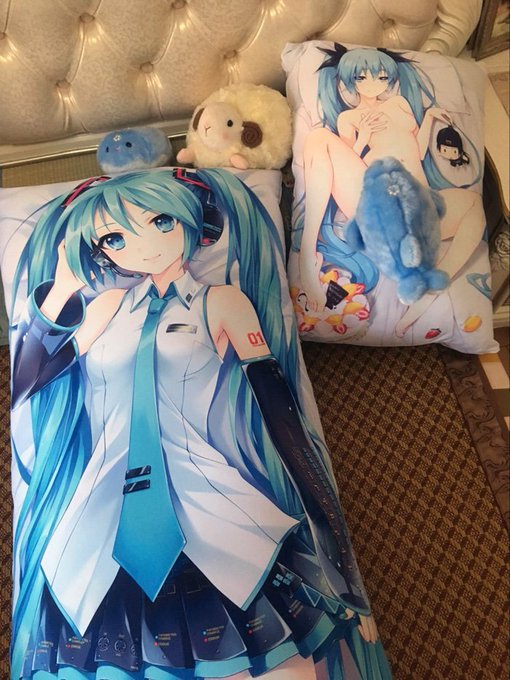 8月中に添い寝してくれる子～ @achobbyhk 有難う～ 