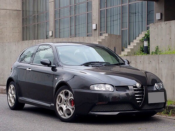 FQs8WIIfO2mANnV's tweet photo. アルファロメオ売ります！車検2年付きの本革シートです！気になる方連���ください！ https://t.co/CyeQlSsI8N