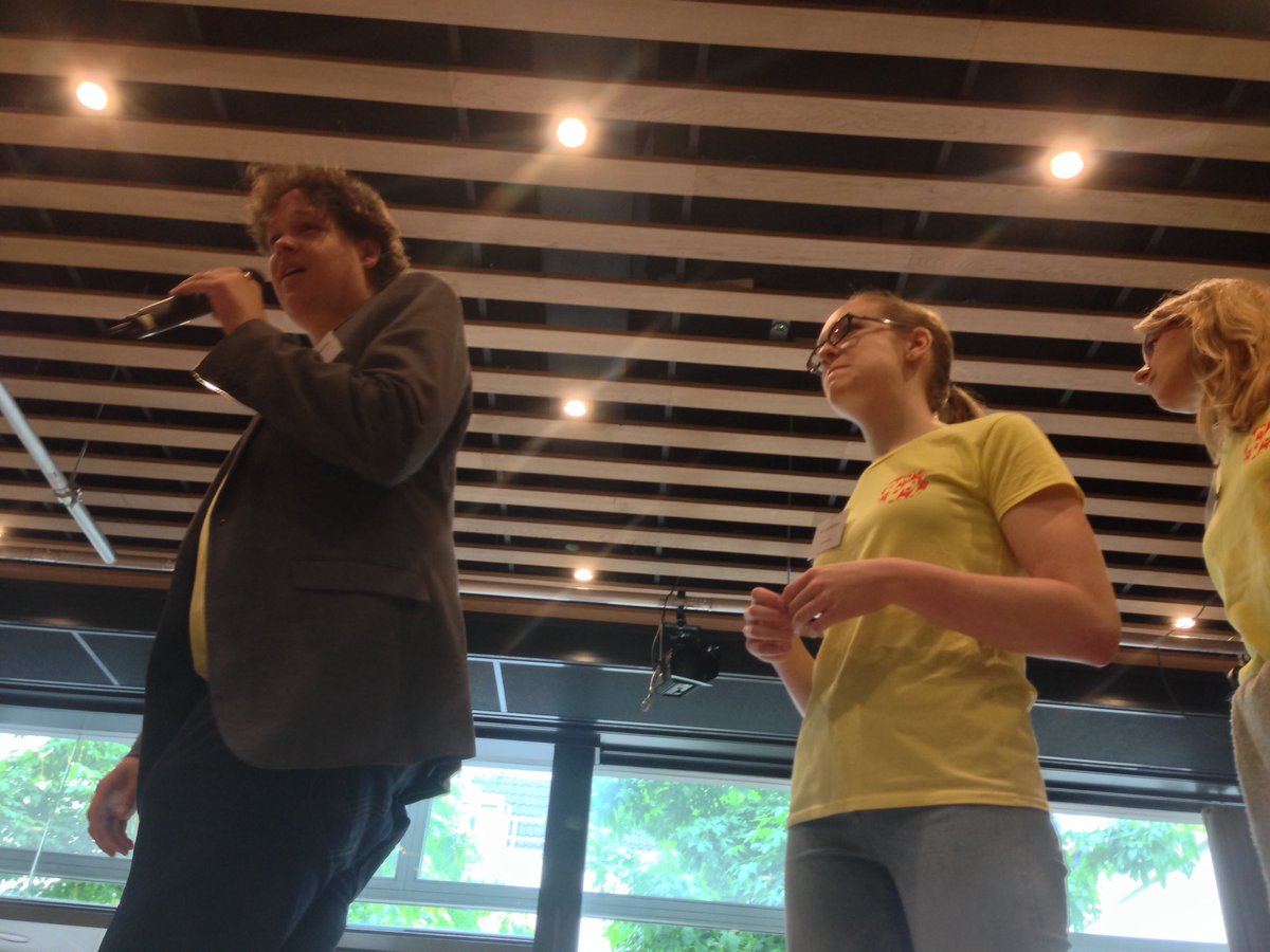 EHYD2016's tweet photo. Announcing &amp; practicing our positive singing protest in half an hour at the busiest square of Utrecht! #ehyd https://t.co/q9qlPJ3Q5j