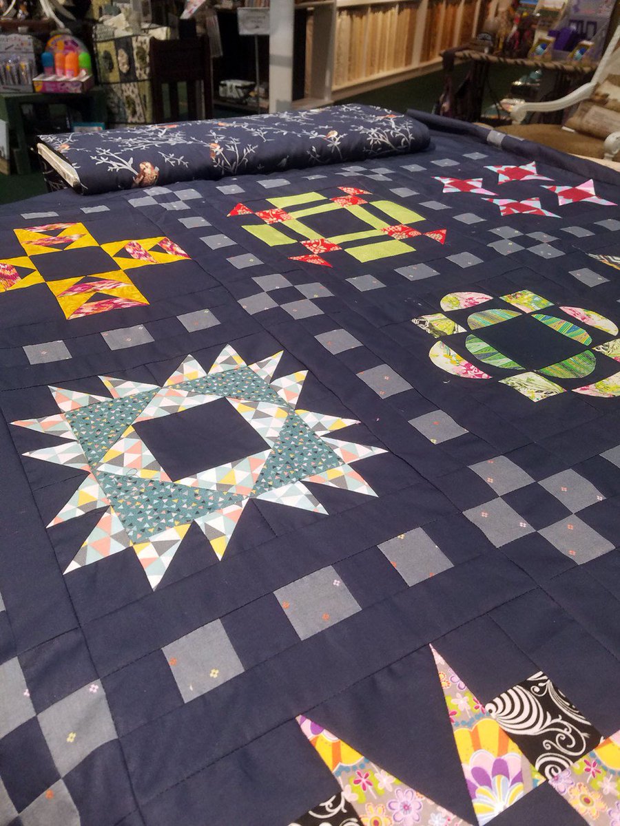 QQuilts's tweet photo. July Block-A-Day: Day 31 https://t.co/Iv6icrcP3t https://t.co/0dMIgUYUUA