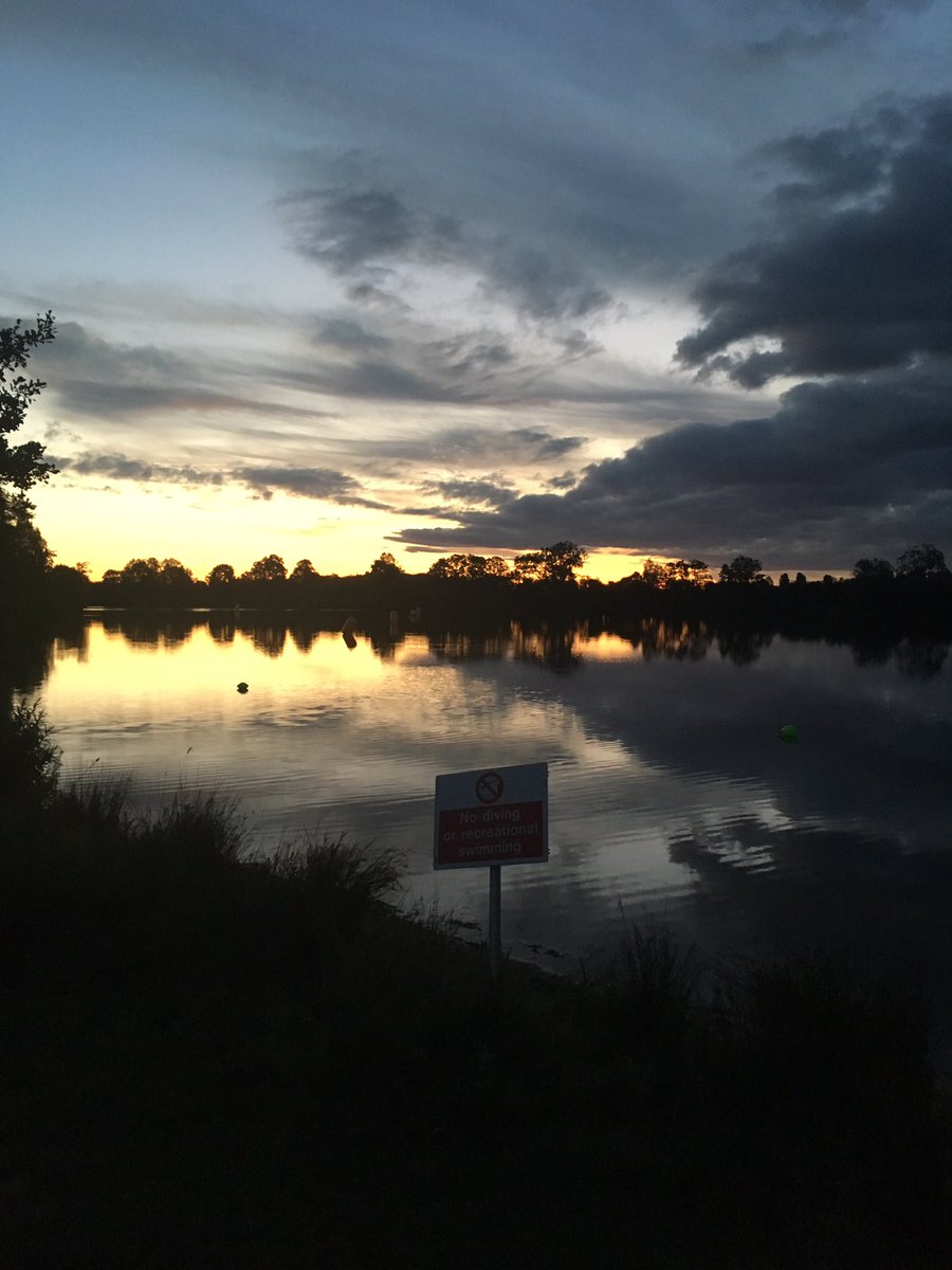 DaveStephens63's tweet photo. Big swim this morning, over 5 hours. #gettingclose @MakeAWishUK @edowsc @ASAaquatics @ https://t.co/iZ74wgaGbT