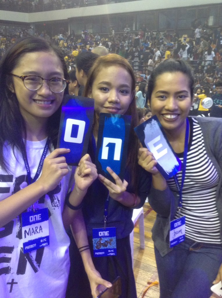 MaraPatajo's tweet photo. When believers meet a believer ✨ #OneENConference #ONEConference #OneCon2016 https://t.co/RUfsSuHW8a