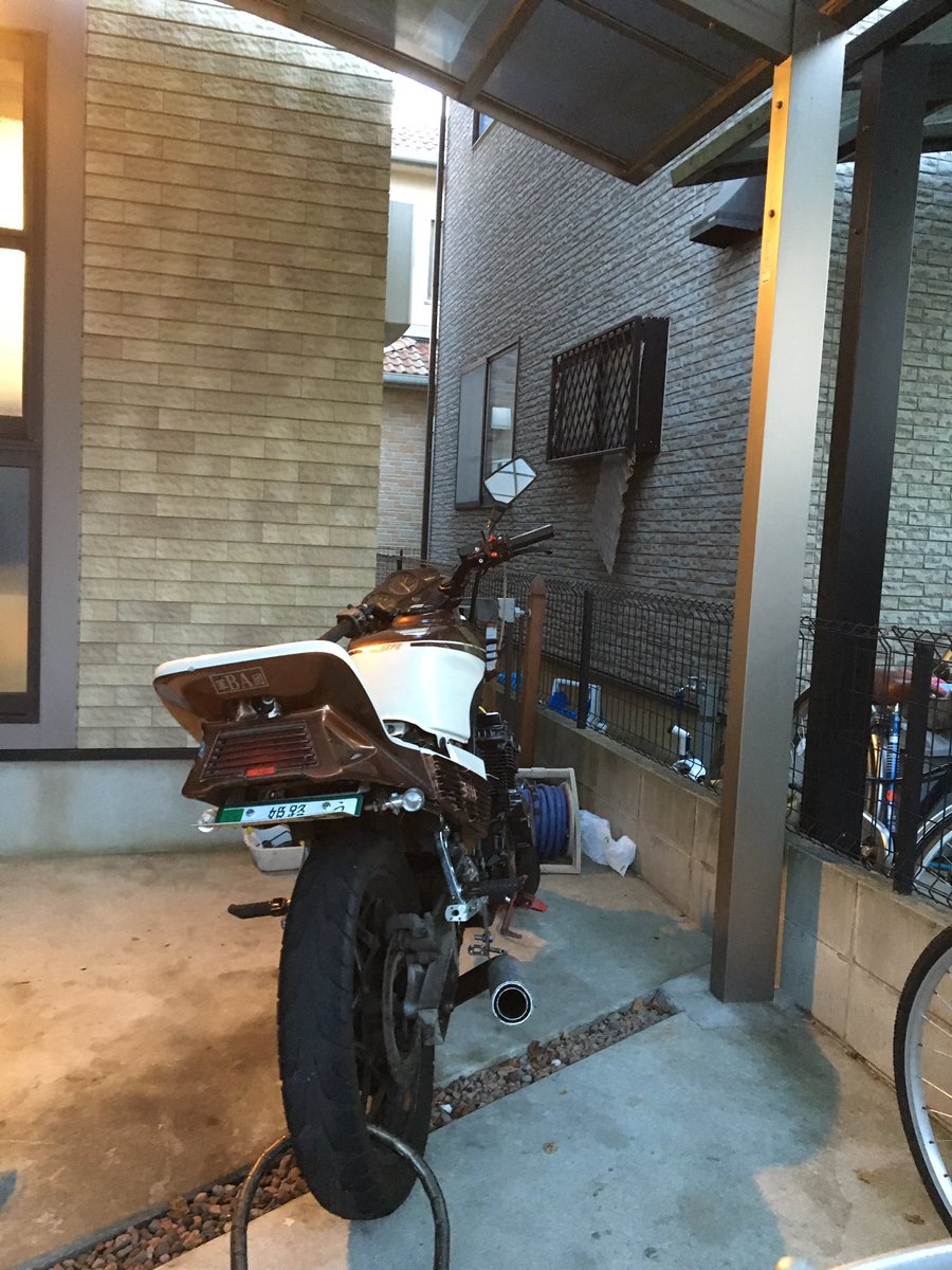 Cbr400fCbr's tweet photo. Cbr400f売ります
Cbr売ります
F売ります
60万
不具合なし
ソレノイドでレブカット済み https://t.co/eK7SBakaQv
