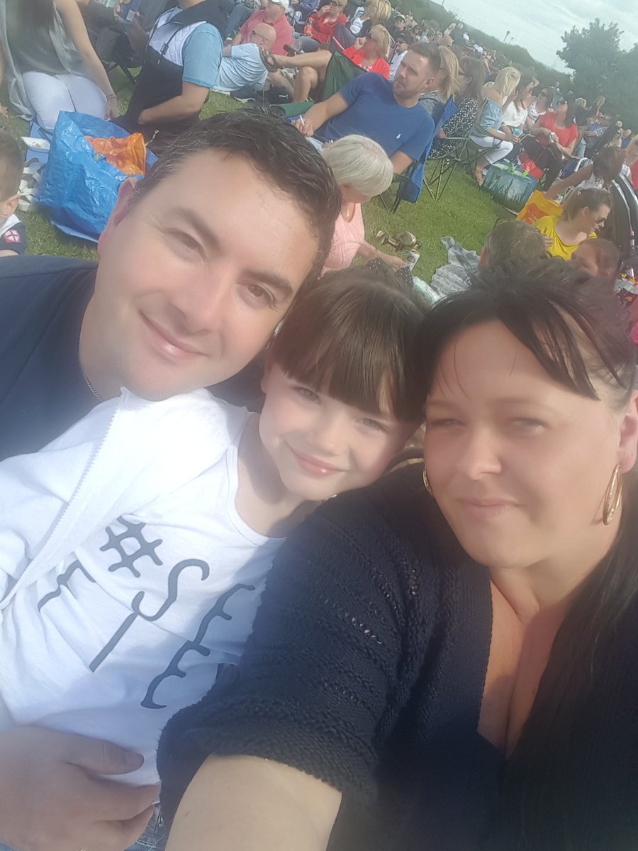 knutzp's tweet photo. Family time #ub40 @STynesideEvents https://t.co/Lm6LTeBsBB