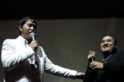 pandji's tweet photo. I love you brother Mike. Just the sweetest person on Earth. https://t.co/DfLOcBKynJ