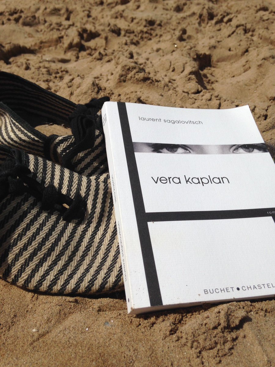 FredeLetilleul's tweet photo. Des livres qui m'ont suivis tout au long des vacances !#Explolecteurs #lecteurscom #RL2016 et ce n'est pas fini... https://t.co/n0ysDLqXTf