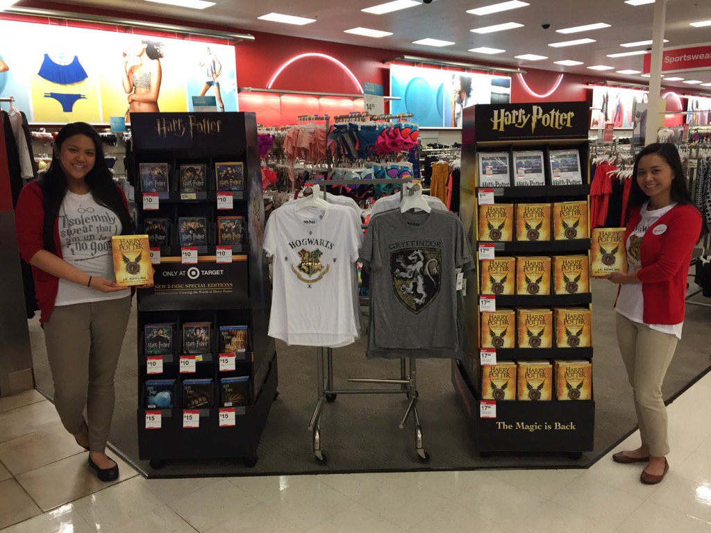 T1109 is ready for #HarryPotterAndTheCursedChild⚡️#HappyBirthdayHarry and <a href="/TVelykis/">TJ Velykis</a> 🎂🎉<a href="/S2Roche/">Stefanie Roche</a> <a href="/YShacklefordTGT/">Yen Shackleford</a>
