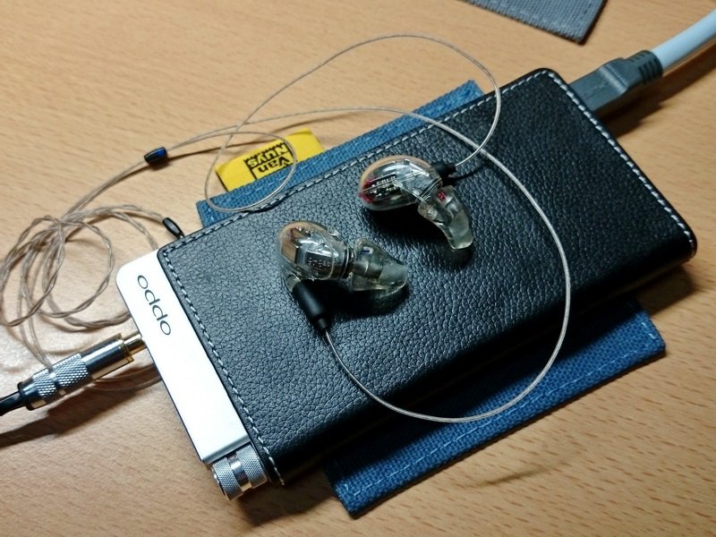 ymir4126's tweet photo. SE846(UM56) + Estron linum balance cable MMCX + HA-2(グランド分離)
ケーブル追加購入でMMCXは全てEstronに統一しました。
装着感が快適過ぎてEstronの虜ですw https://t.co/oc8zhjOPQ8