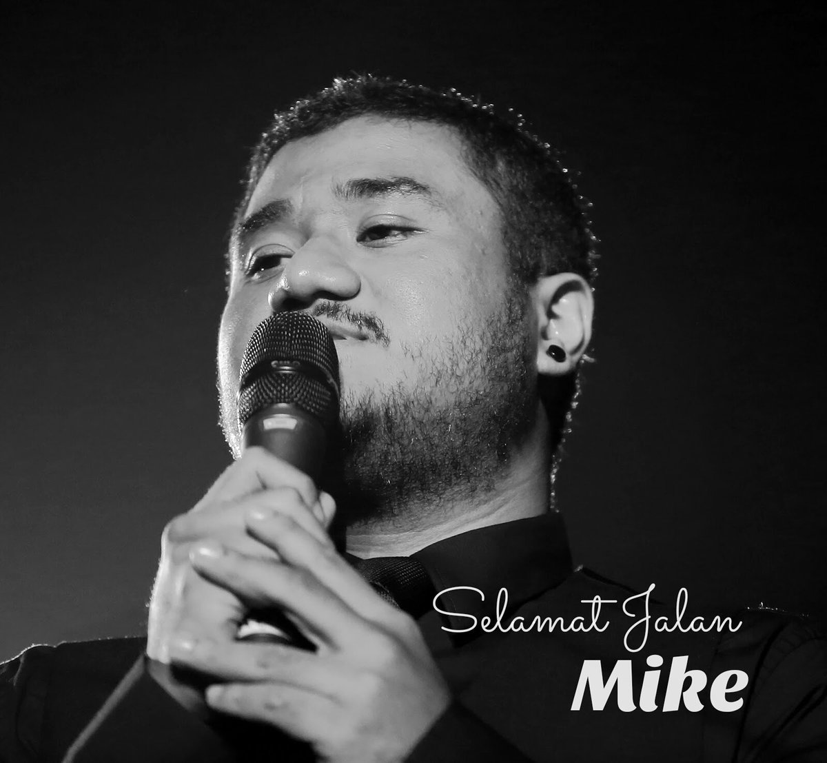 Turut berduka cita atas kepergian Penyanyi Mike Mohede karena serangan Jantung [sumber MNCupdate] #RIPMikeMohede