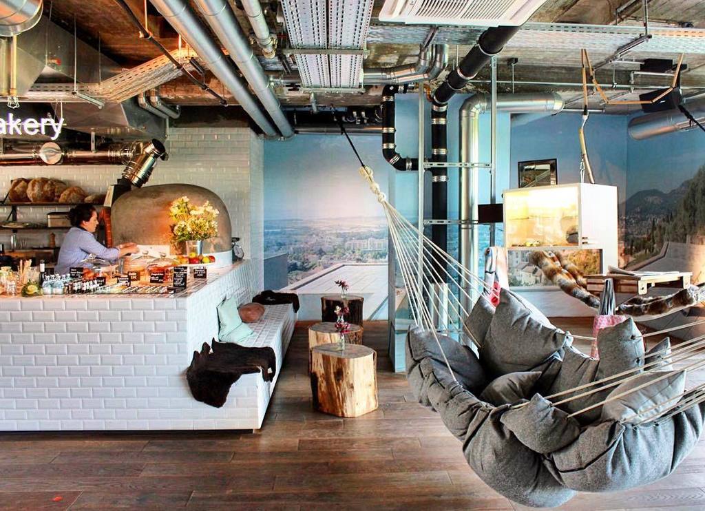 GlbetrotterGrls's tweet image. Hammocks in the bakery / coffee shop at the Berlin @25hourshotels - they even put your cof… ift.tt/2aGfsjO