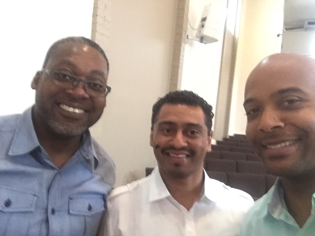 PastorLeoS's tweet photo. #lotwselfie https://t.co/q8BjcYcw6G