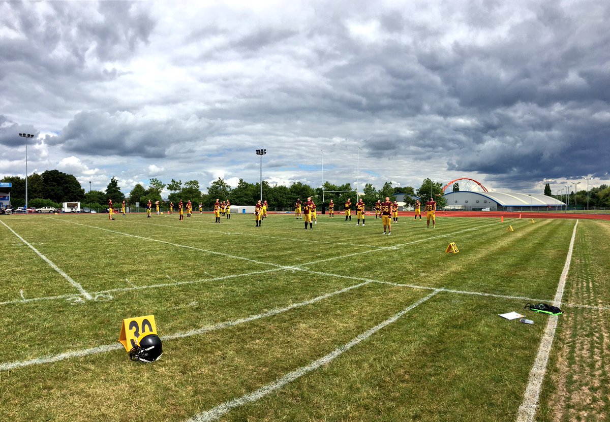 CaesarsFootball's tweet photo. #NOTvsSAN || getting warmed up! https://t.co/FszcvmfX4k