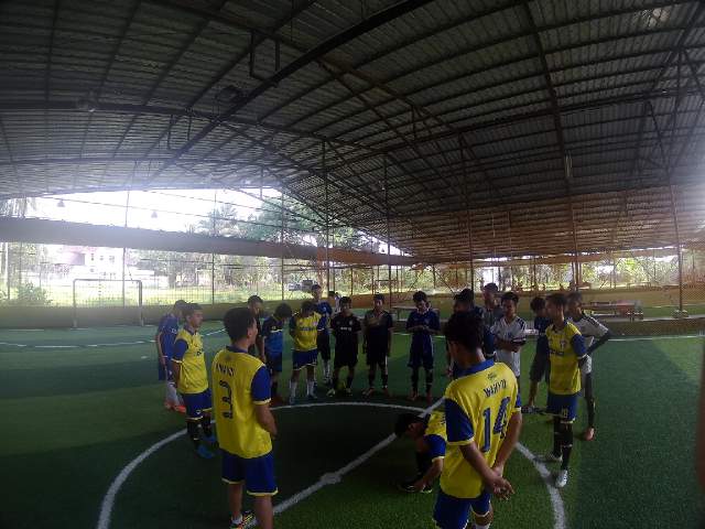 ciscbgr's tweet image. Terimakasih yang sudah datang futsal sore tadi.
#thisiscisc #raincityblues #ciscbgr