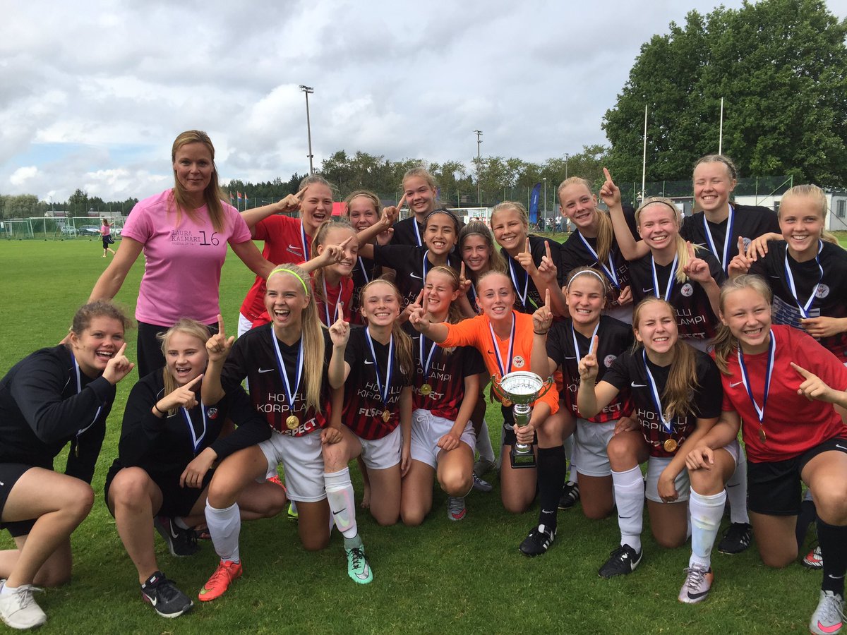 LauraKalmari's tweet photo. Onnea PK-35, C-nuorten Suomen mestarit 2016!!🏆👏🏻👏🏻👏🏻 #laurakalmariturnaus #laurakalmari2016 https://t.co/avhTm9hFRM