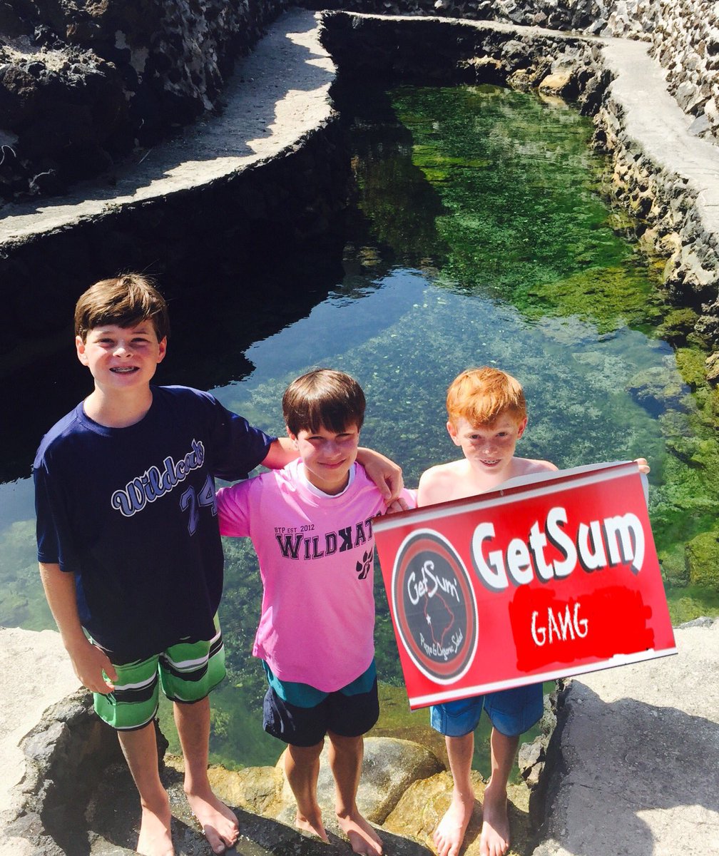 kls624's tweet photo. Back in Texas, missing Chris and Uncle Ray at @KohalaZipline #getsomegang #wheresfaithandfriya #redfalcon https://t.co/LQsXKeHwEI