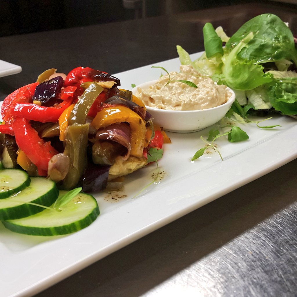 Bay Tree Cafe (@baytreecafe) on Twitter photo 🌞summer eating🌞 Roast Med Veg with salad and houmous #tastebury #foodie #fresh #vegan <a href="/stjohnsstBSE/">St Johns Street BSE</a> 🌞summer eating🌞 Roast Med Veg with salad and houmous #tastebury #foodie #fresh #vegan <a href="/stjohnsstBSE/">St Johns Street BSE</a>