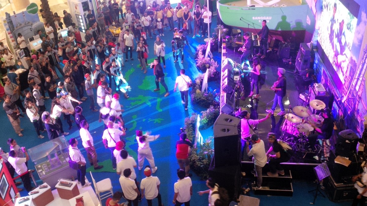 ACARANYA GOKIL. heboh gilak!! ahahahahaha. awesome #PertaminaDays2016 what great event @PTPERTAMINA