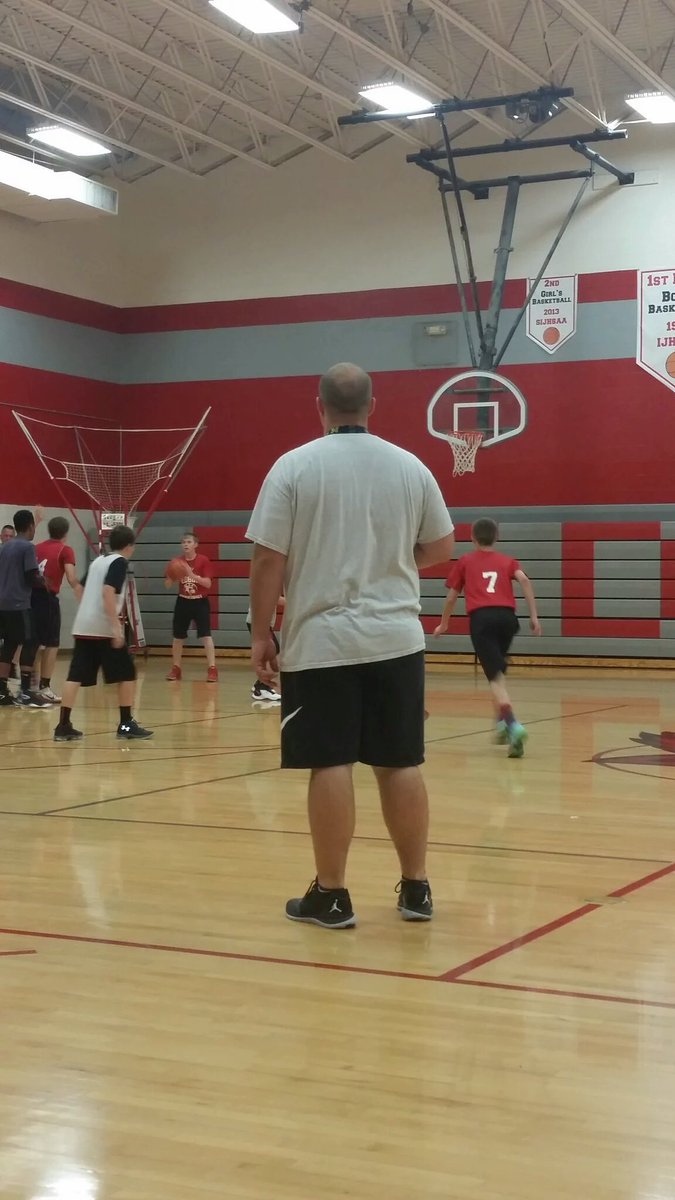 lwarren3180's tweet image. Happy birthday Michael!   Mom #coachwarren