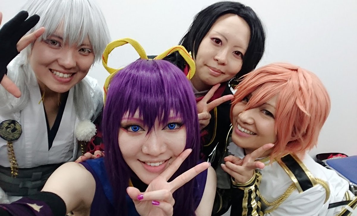 shiroOG's tweet photo. #コスプレイメイト フェスティバルの記録２
桜梅桃李さん！久しぶりに3人そろってのパフォーマンスでした(*'ω'*)待ってましたー！ダンスも剣舞も殺陣も盛りだくさんで、刀剣男士好きにはたまらんかったです^^ https://t.co/sjyInH8IY5