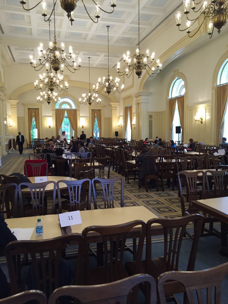 steph85butler's tweet image. AOs from #MBA programs near and far prep for mock interviews with @MLTOrg Fellows on a rainy Sunday in #Cambridge.