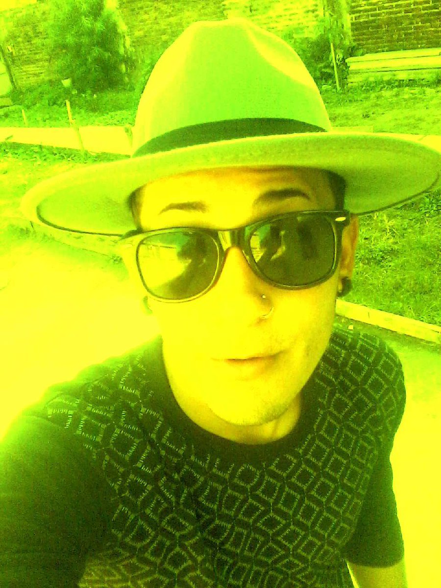 MaxiiMachuca04's tweet image. Una Con El Nuevo Sombrero Fachaaaaa $