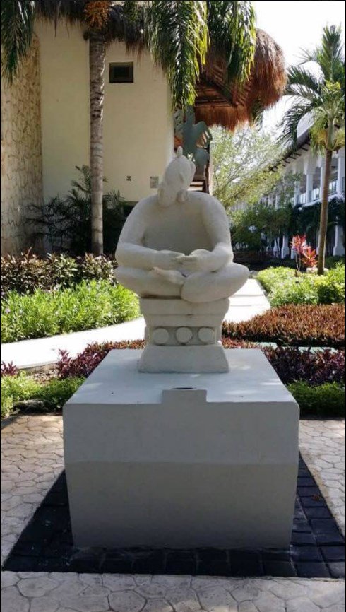 PrincessHotels's tweet photo. The Mayan God is showing you the way to #paradise! #GrandSunset #purevacations #mayangoddess https://t.co/Ezp2xiir5n