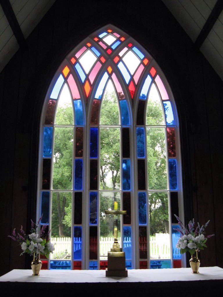 dianne_free2bme's tweet image. 1. COLOURFUL Church window. Day 213 #fms_colourful #fmsphotoaday #littlemomentsapp
