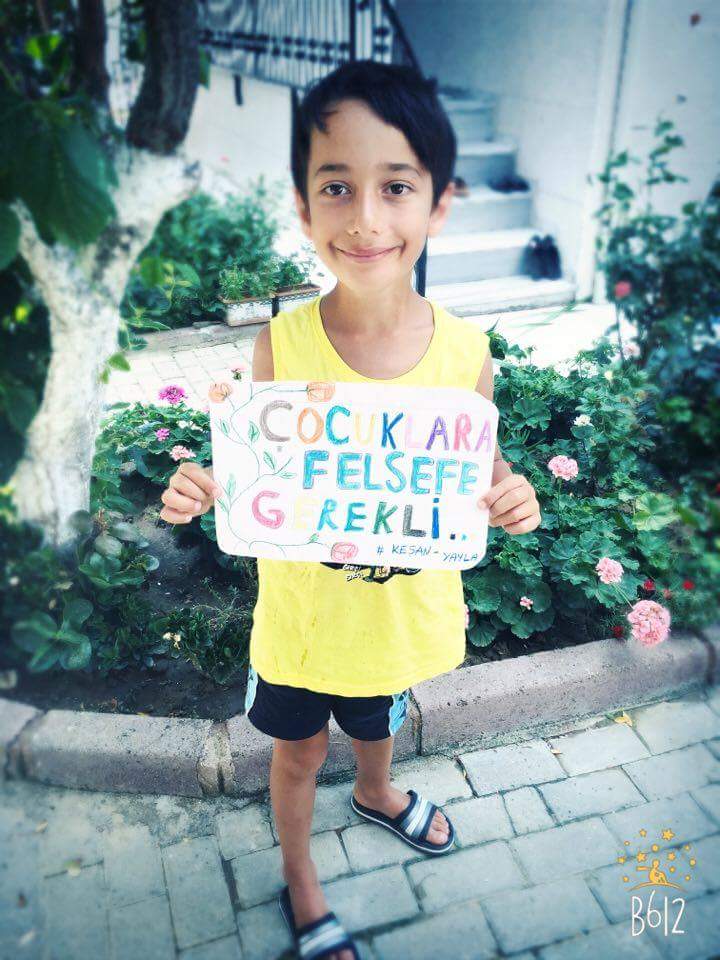 HaticeCatp's tweet photo. Bizi bizden ileri taşıyacak nesiller için biz varız. bakın ne diyor gelceğin genci @tcmeb  #Felsefecilerheryerde https://t.co/buOPb93Ajn