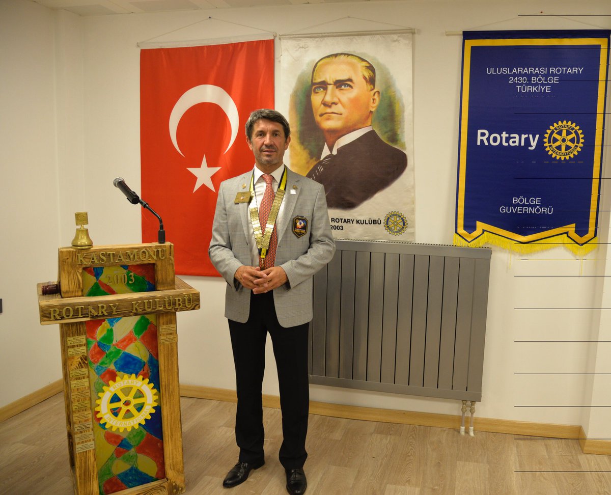 KastamonuRotary's tweet photo. Guvernörümüz Güner İnci ve eşi Nagihan kulübümüzü ziyaret ettiler. https://t.co/B4HqPmWUFU