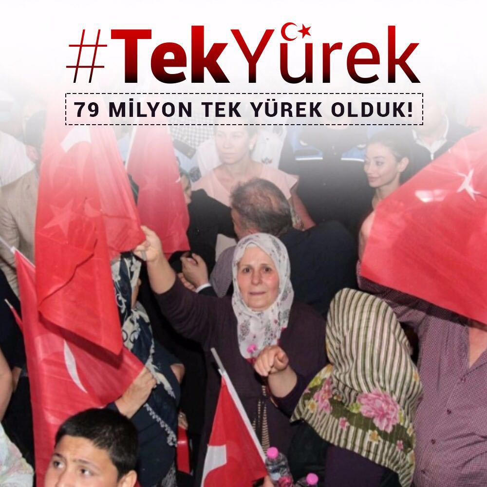 elmasaknc's tweet photo. Tüm Türkiye olarak kardeşlik, birlik, beraberlik içerisinde #TekYürek olduk https://t.co/6dW4oGwUPk