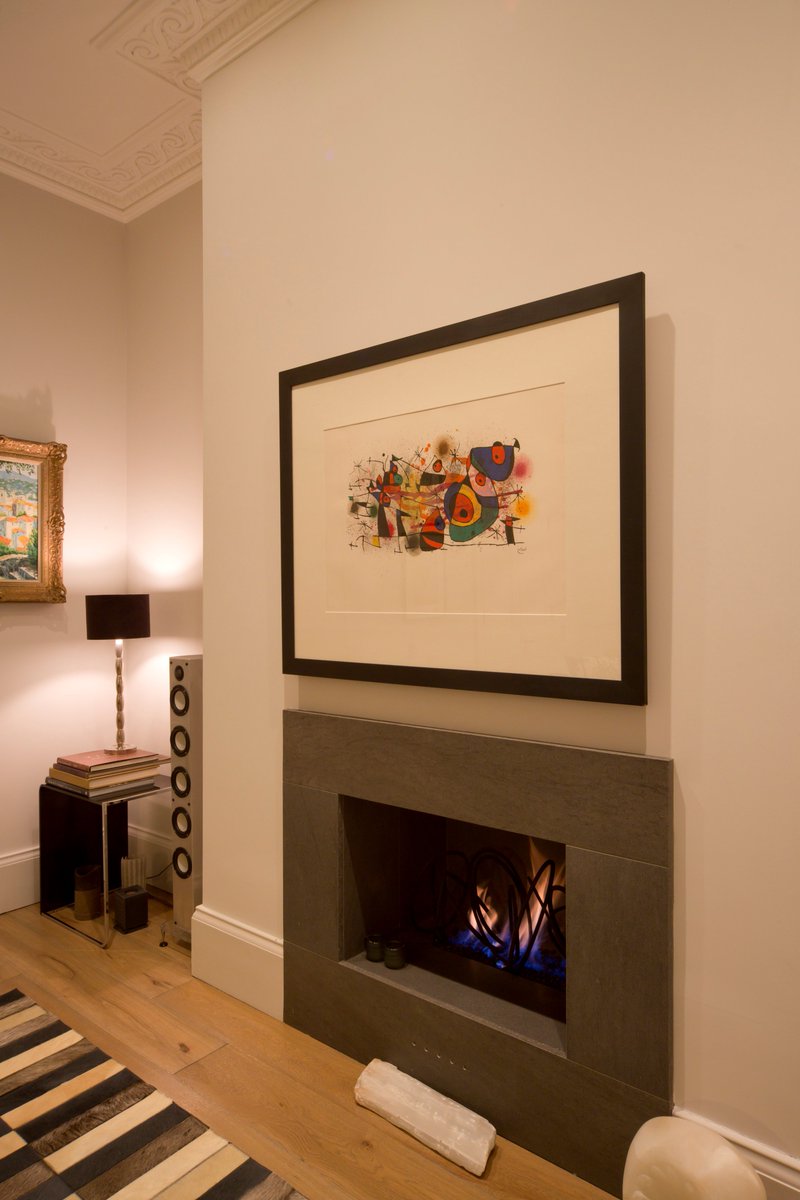 theartofcontrol's tweet image. Hide your TV with your favourite artwork #AutomatedTVBracket #InteriorDesignTricks  #SmartHome #TheArtOfTechnology