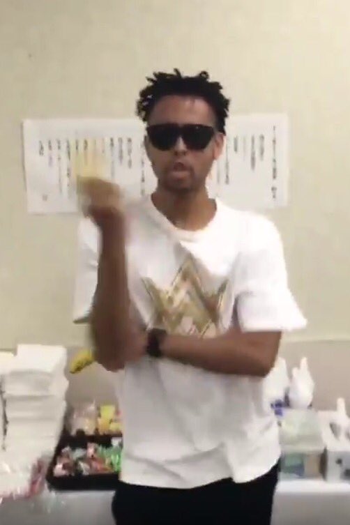 star_3ryuji's tweet photo. ねっさんおめでとうございます🎂
単独アリーナツアー大成功祈願🖖
#NESMITH #happybirthday https://t.co/Us9CLXvtui