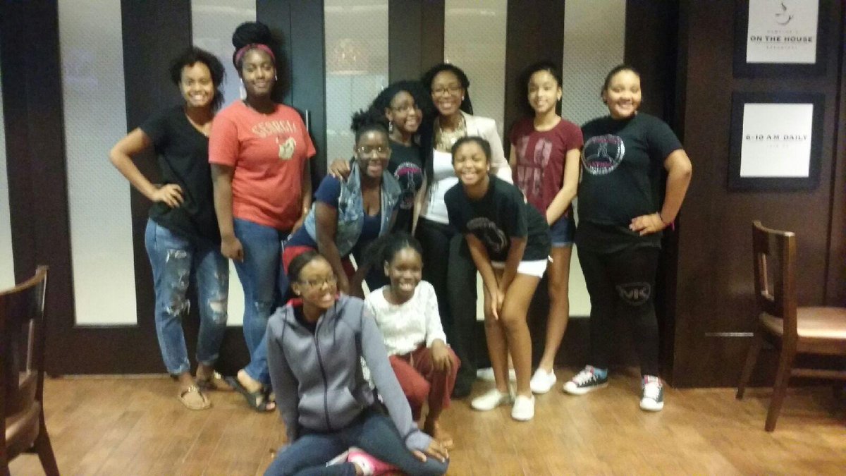 devincreations7's tweet photo. Devine Creations, Debutante's Boot Camp!
#classy #devinecreations #BlackGirlsLead #blackgirlsrock https://t.co/xSjl3IblAY