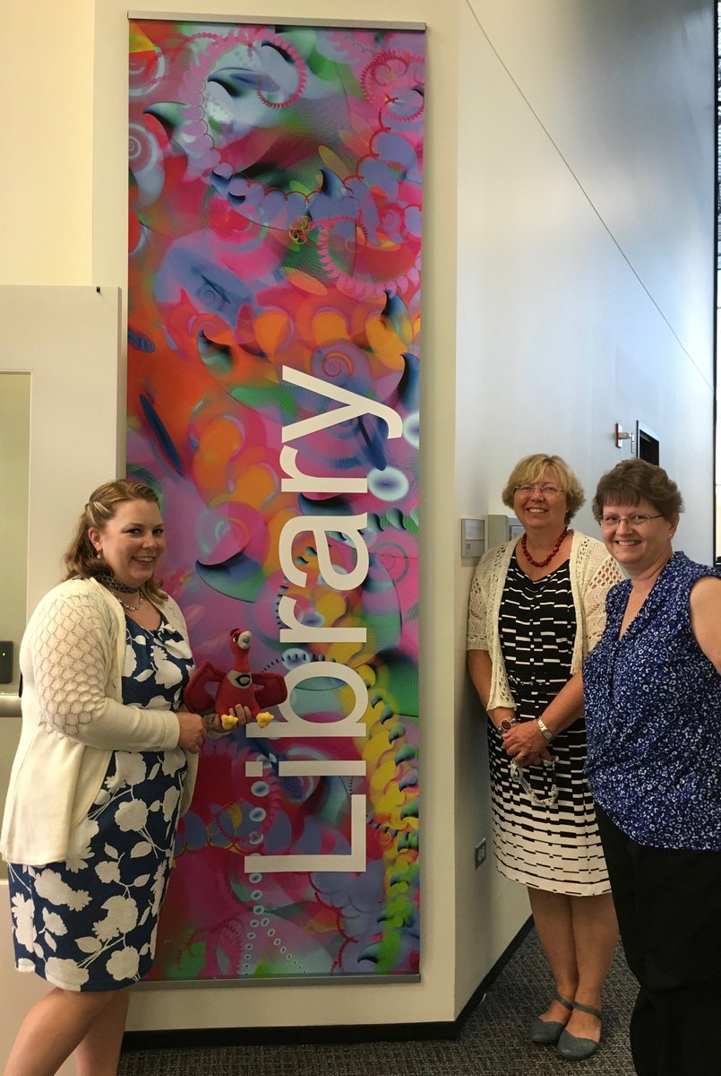 CrerarLibrary's tweet photo. Phil & #CrerarLibs had a wonderful visit w/ @argonne librarians. We have great colleagues. #UChiAffiliatedLabs https://t.co/vpssF9qVHy
