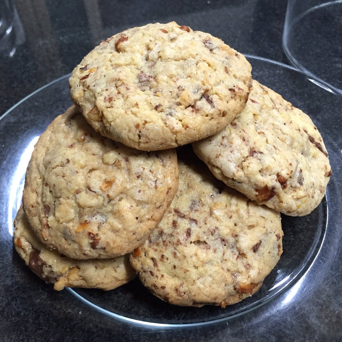 magicgiftgye's tweet photo. Happy Sunday 💗 #chocochips #magicgift #cookies #chocomagic 🍪😁 https://t.co/GmrNM99Mfz
