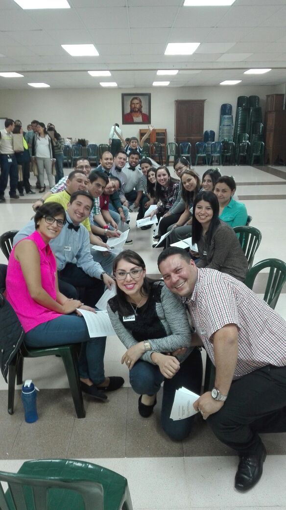 Tavito1979's tweet photo. #EncuentroCatolicoDeNovios  @ALulisG https://t.co/jaAebu0Rci