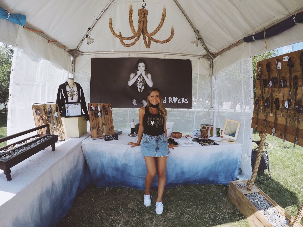 SydRocks1's tweet photo. @lollapalooza last day to get your Syd Rocks Necklace stop $15 donation to help cure pediatric cancer https://t.co/nQWFtNA2jQ