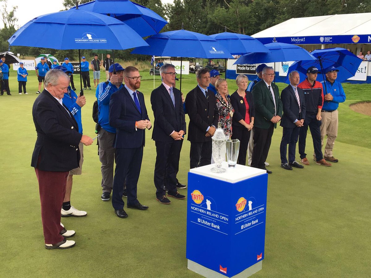 robbta's tweet photo. And the winner ..Ryan Fox of the @UlsterBank sponsored #NIOpen2016 . Great performance!!๐๐ https://t.co/jDIxGLihNx