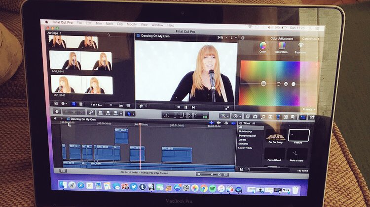 rebeccahurn13's tweet photo. New vid new vid new vid
#The22Project #Track9 https://t.co/86GApS4Akp
