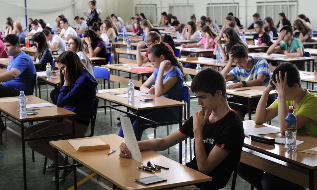 From <a href="/FairTestOffice/">FairTest</a>, over 850 schools are now test-optional! They are: fairtest.org/university/opt… #collegebound