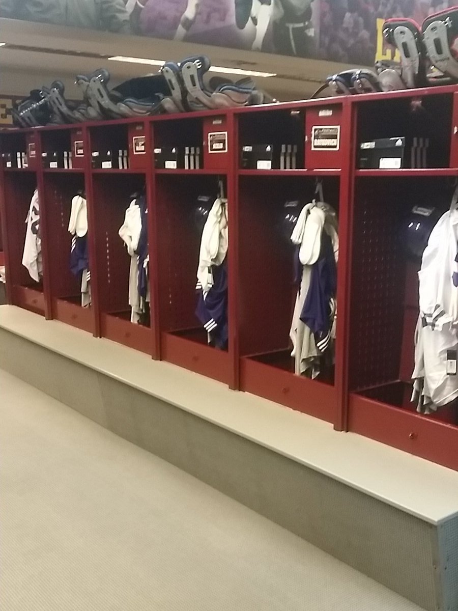 wiufootballeq's tweet photo. https://t.co/tsrRQNojhV